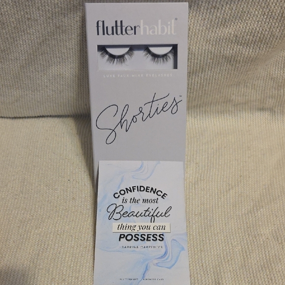 Flutterhabit Other - FlutterHabit Shorties Luxe Faux Mink Eyelashes - Black